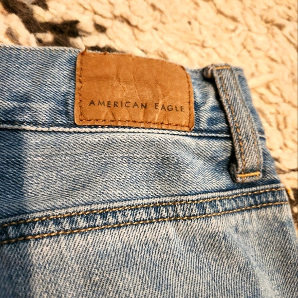 American Eagle "Mom jean" Jeans Size 00- juniors size - Picture 5 of 9